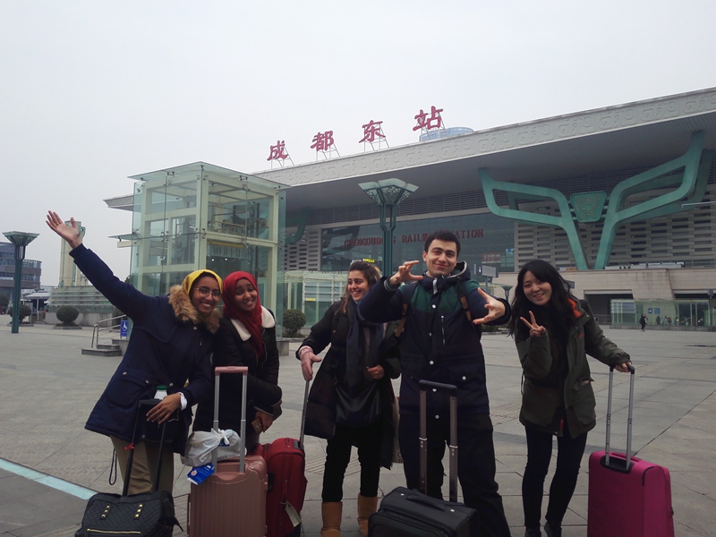 交流合作五:乘西成“高铁”与四川师范大学国际教育学院建立良好合作关系 (3).jpg