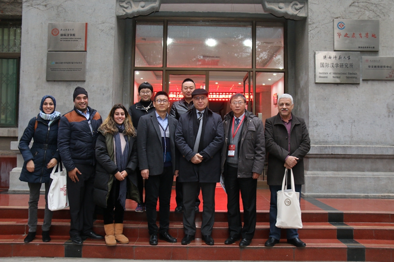 交流合作二:摩洛哥哈桑二世大学校长及孔子学院院长来司机社
访问 (2).JPG